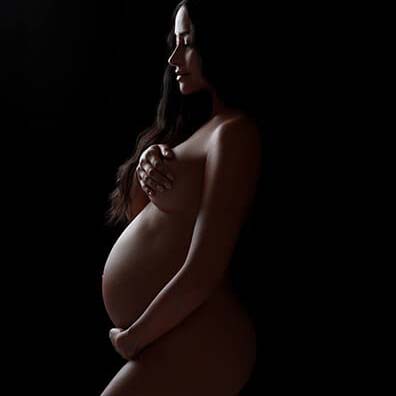 What to wear during a maternity photoshoot